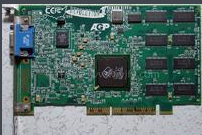 三星在1993年推出了KM48SL2000同步DRAM（SDRAM），并迅速成为行业标准